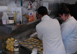 Students prepare dishes in the Vista Room kitchen