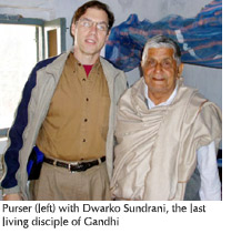 Photo of Ron Purser and Dwarko Sundrani, the last living disciple of Gandhi